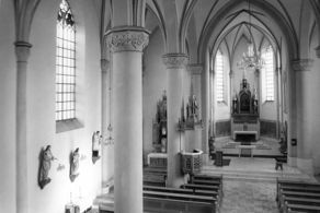 Interiér kostela sv. Bartoloměje ve Studénce.